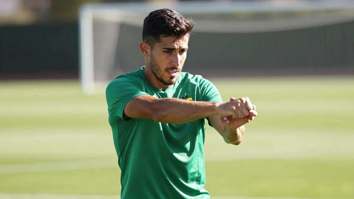 Kevin Holmén took part in a training session with GAIS during the club's pre-season camp in Albir, Spain, according to a...